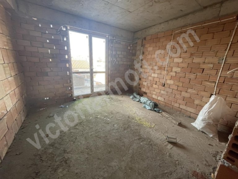 Тристаен апартамент за продажба Велико Търново Бузлуджа - Photo 3