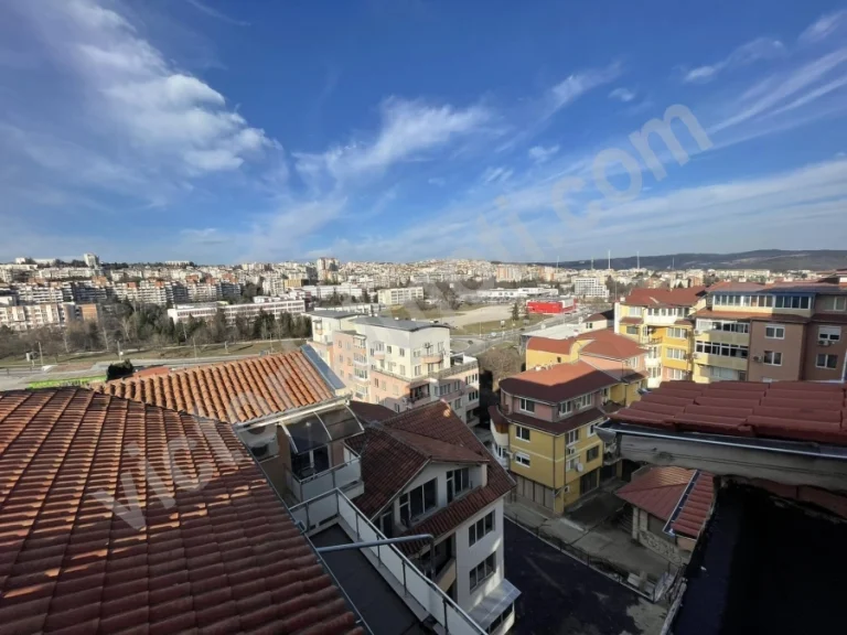 Тристаен апартамент за продажба Велико Търново Бузлуджа