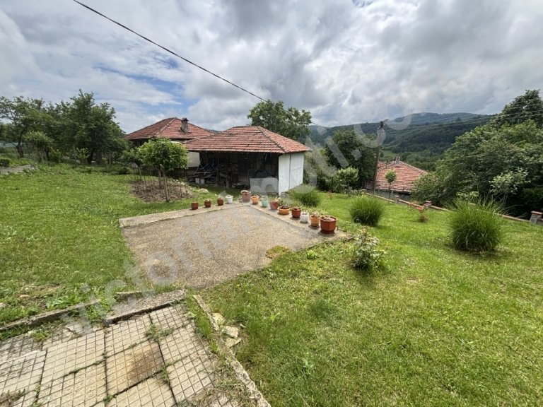 Къща за продажба Велико Търново област с.Бадевци - Photo 3