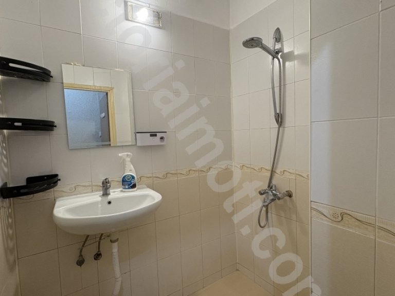 Тристаен апартамент за продажба Велико Търново Център - Photo 4