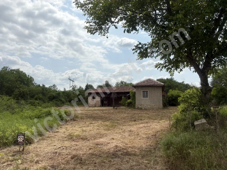 Къща за продажба Велико Търново област с.Церова Кория