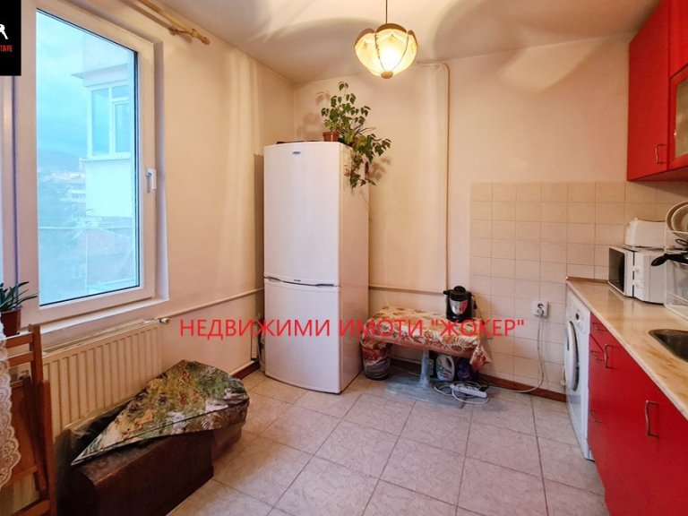 Тристаен апартамент за продажба Велико Търново Широк център - Photo 2