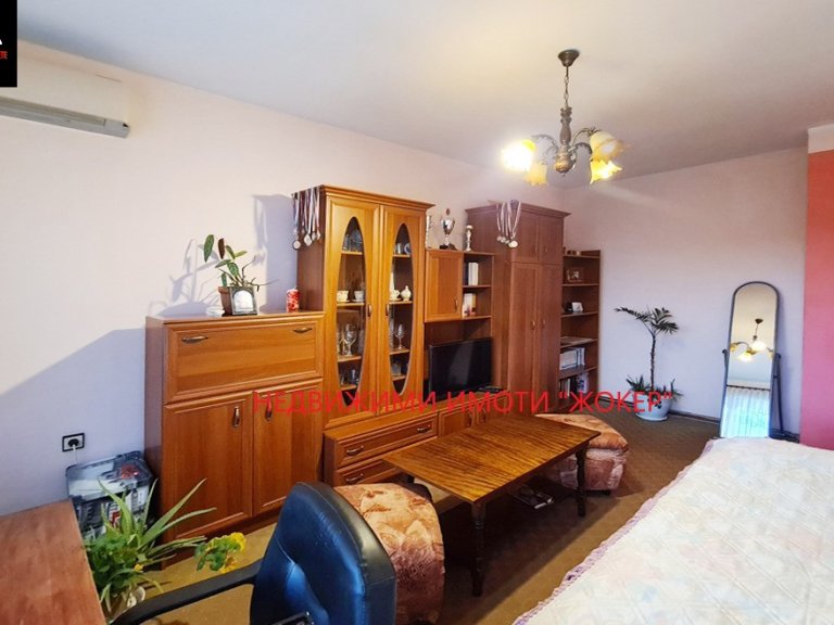 Тристаен апартамент за продажба Велико Търново Широк център - Photo 9