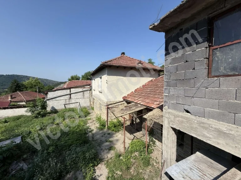 Къща за продажба Габрово област с.Зая