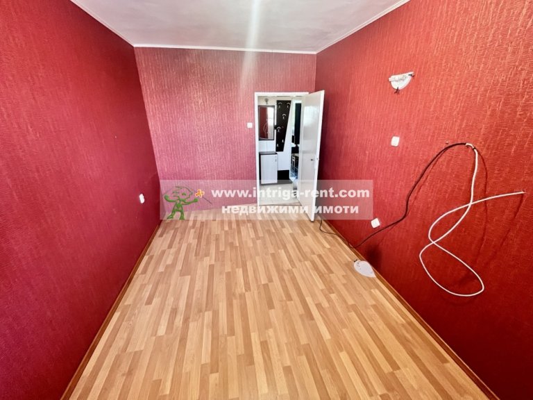 Тристаен апартамент за продажба Хасково Център - Photo 10