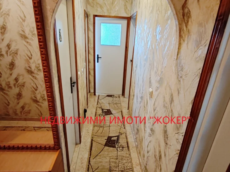 Тристаен апартамент за продажба Велико Търново Зона Б