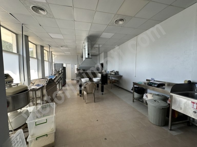 Помещение за продажба Велико Търново Център - Photo 4