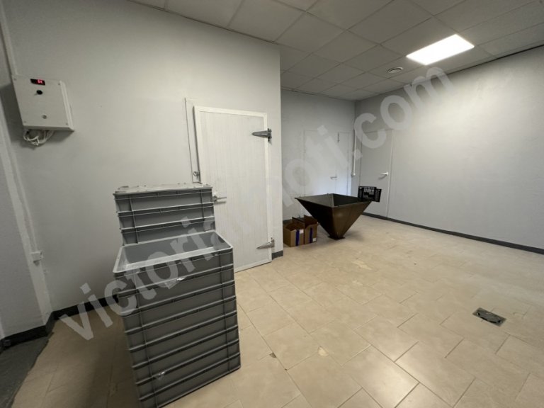 Помещение за продажба Велико Търново Център - Photo 7