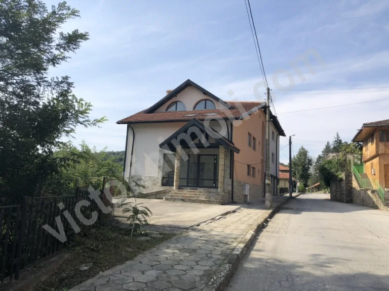 Сграда за продажба Велико Търново област с.Вонеща Вода