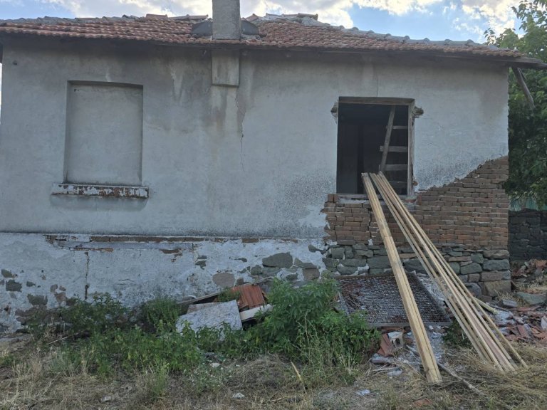 Къща за продажба Бургас област с.Хаджиите - Photo 2