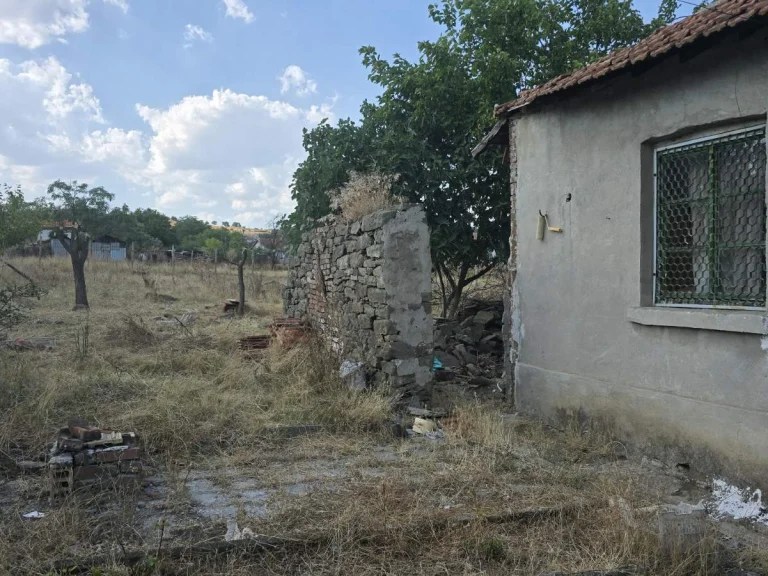 Къща за продажба Бургас област с.Хаджиите