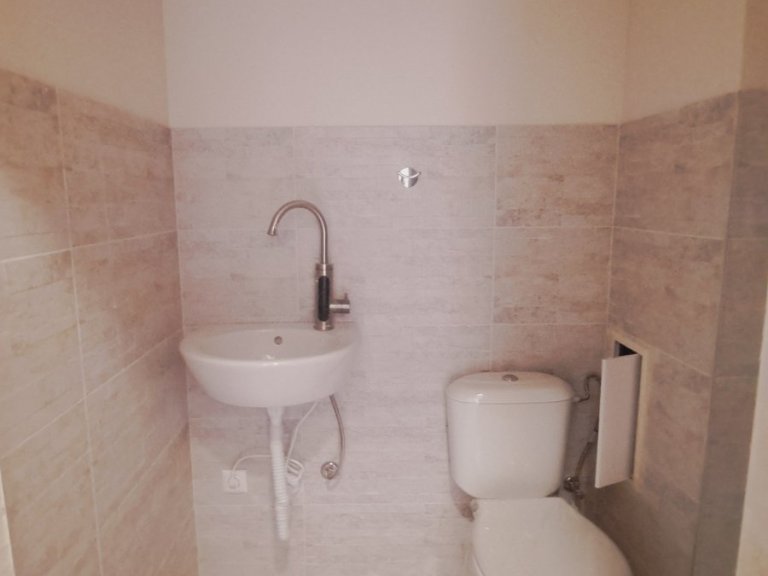 Офис дава под наем Шумен Център - Photo 3