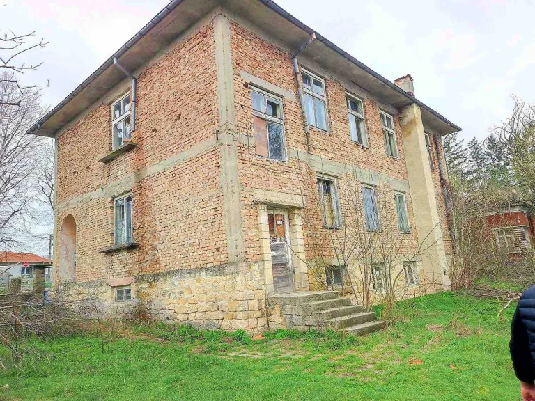 Къща за продажба Шумен област с.Сини Вир
