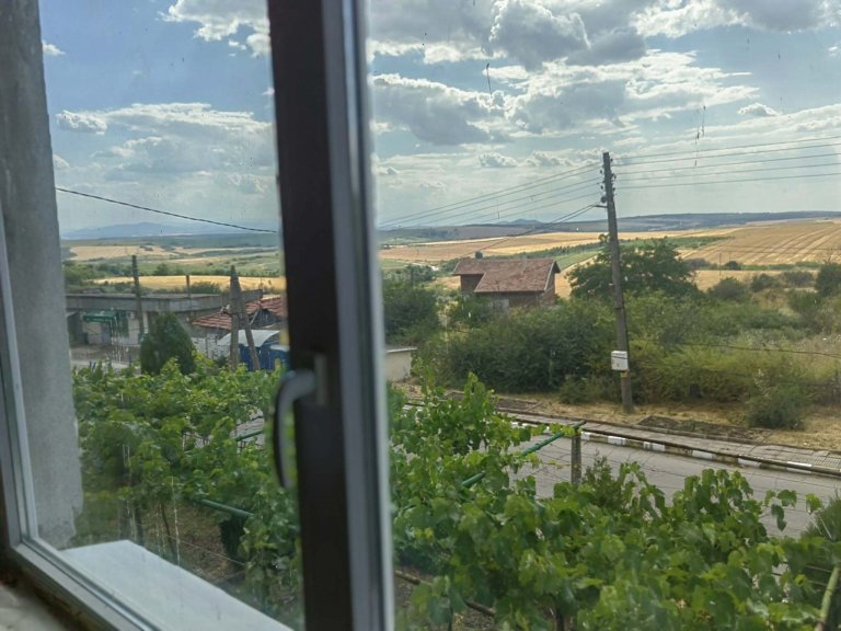 Къща за продажба Хасково област с.Бряст - Photo 10