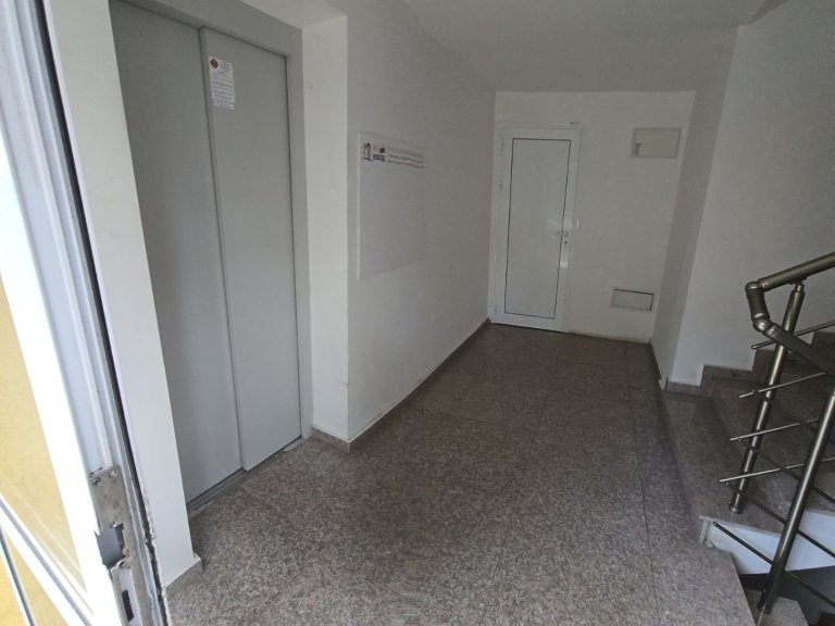 Тристаен апартамент за продажба София Редута - Photo 9
