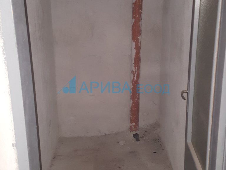 Гараж дава под наем Хасково Любен Каравелов - Photo 2