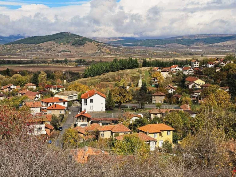 Земя за продажба Перник област с.Гълъбник