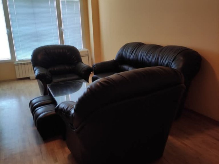 Тристаен апартамент дава под наем София Дианабад