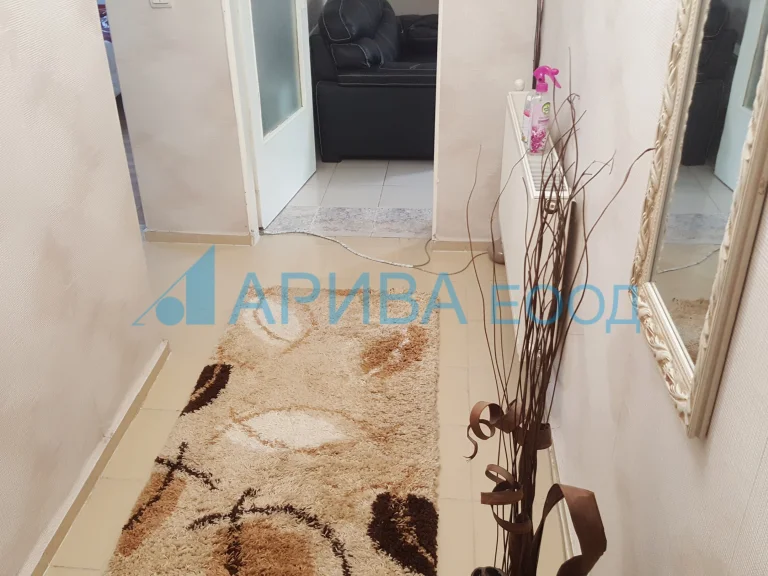 Тристаен апартамент дава под наем Хасково Бадема