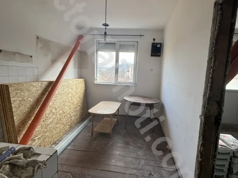 Тристаен апартамент за продажба Велико Търново Център