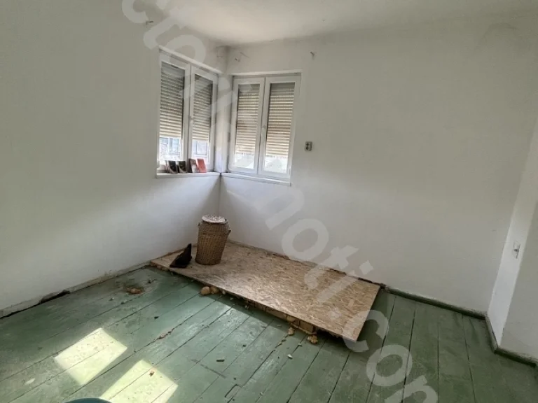 Тристаен апартамент за продажба Велико Търново Център