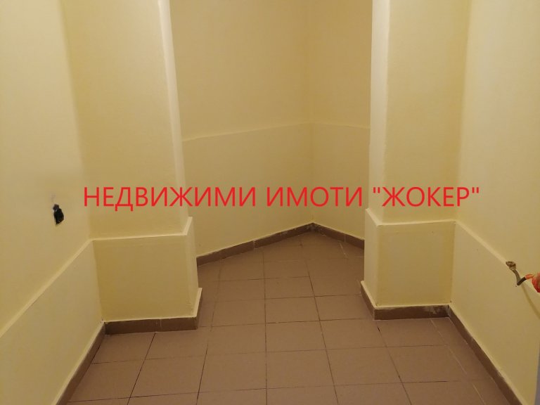 Магазин за продажба Велико Търново Център - Photo 4