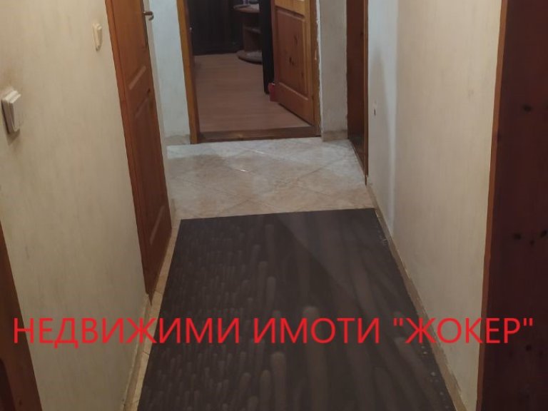 Тристаен апартамент за продажба Велико Търново Бузлуджа