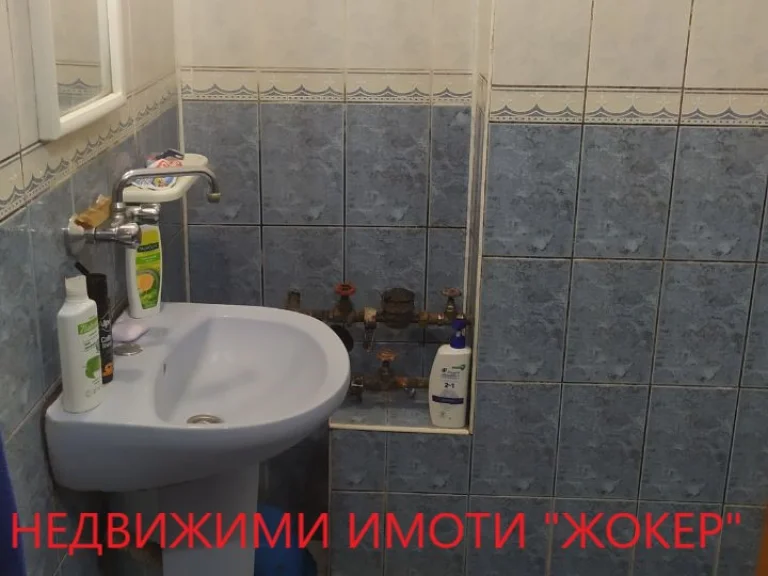 Тристаен апартамент за продажба Велико Търново Бузлуджа