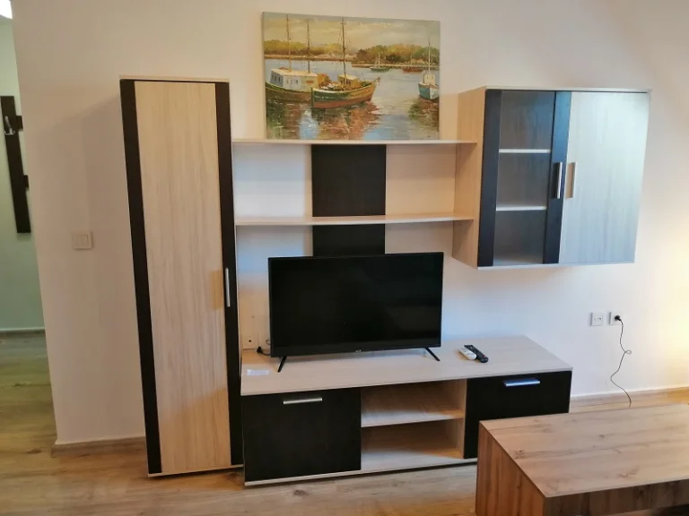 Многостаен апартамент дава под наем Варна Колхозен Пазар