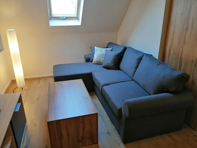 Многостаен апартамент дава под наем Варна Колхозен Пазар