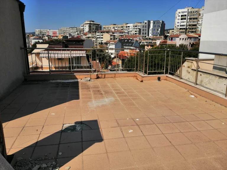 Многостаен апартамент дава под наем Варна Колхозен Пазар