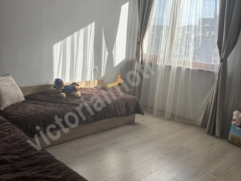 Тристаен апартамент за продажба Велико Търново Център