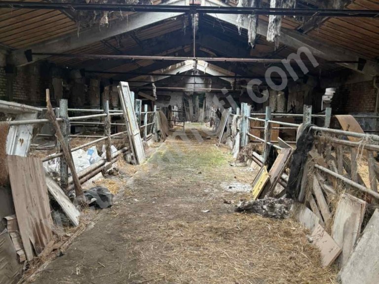 Склад за продажба Велико Търново област с.Шемшево - Photo 2