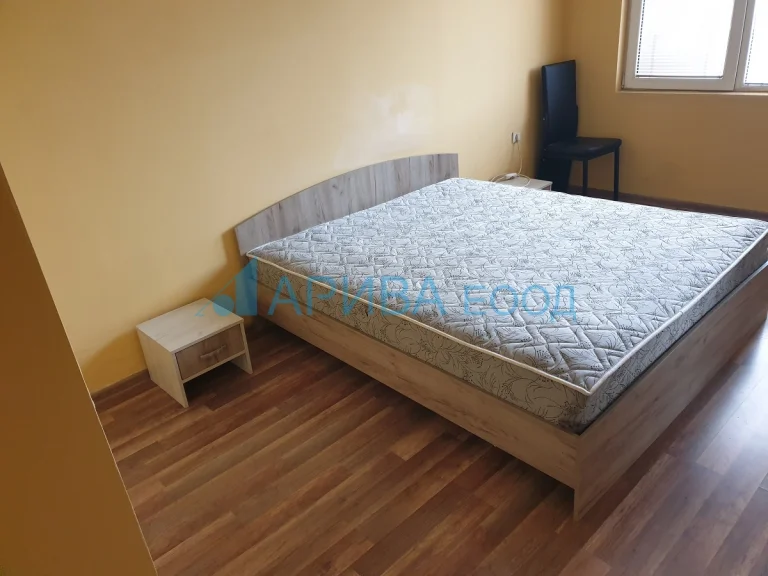 Двустаен апартамент дава под наем Хасково Център