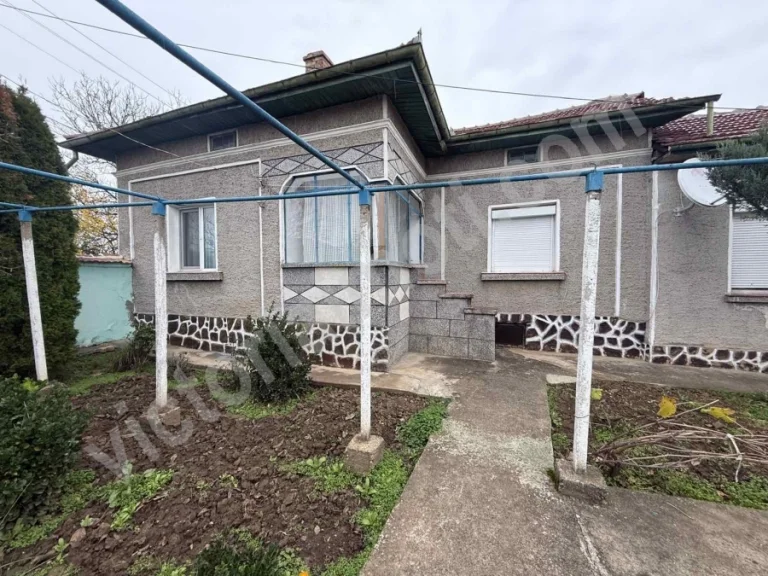 Къща за продажба Велико Търново област с.Правда