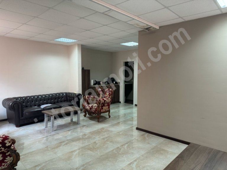 Офис за продажба Велико Търново Център - Photo 3