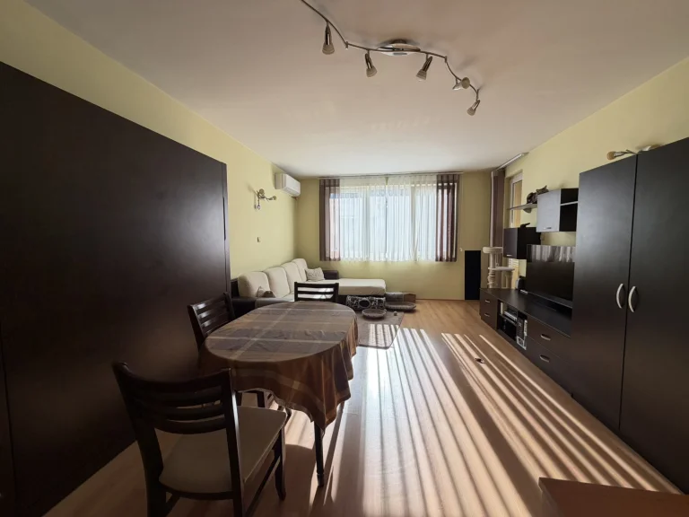 Двустаен апартамент за продажба Велико Търново Акация