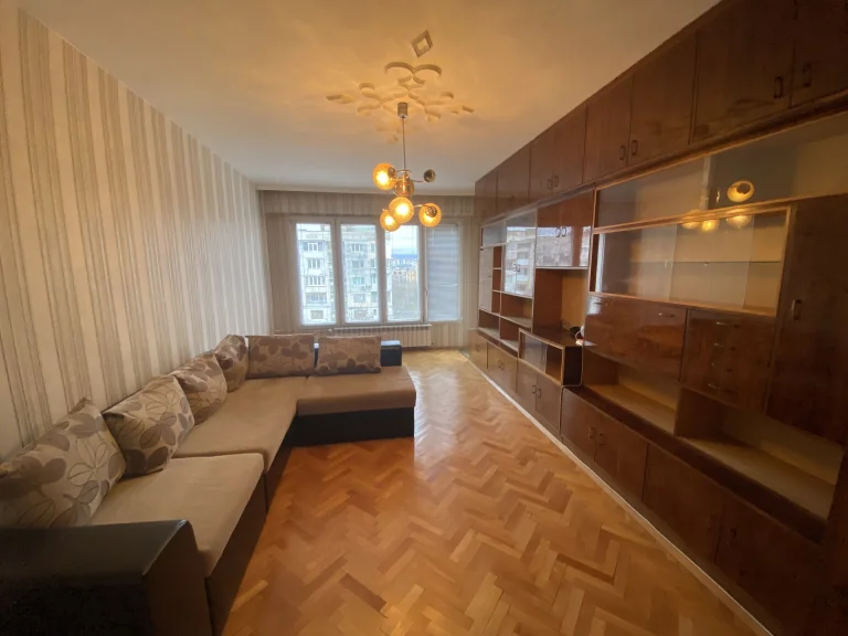 Тристаен апартамент за продажба София Банишора