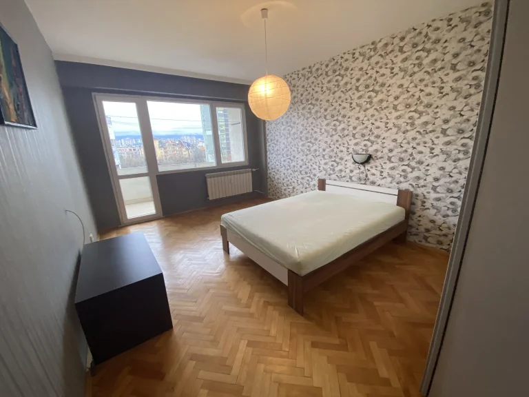 Тристаен апартамент за продажба София Банишора