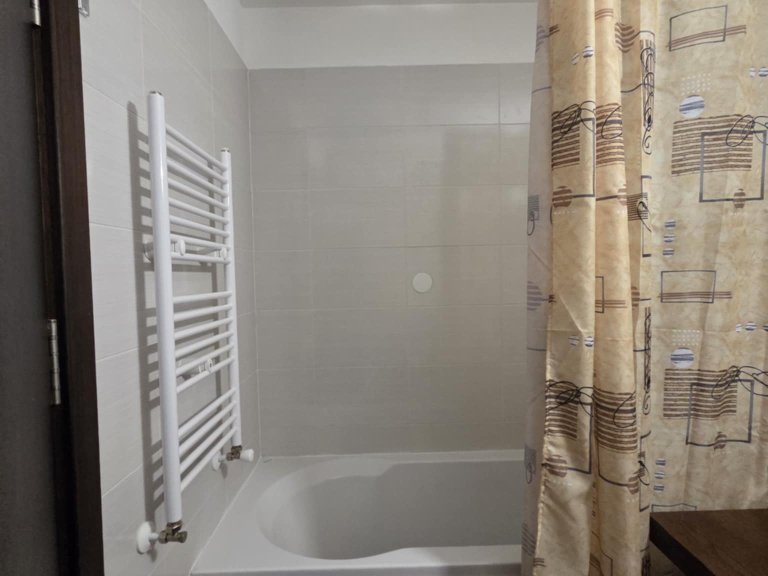 Двустаен апартамент дава под наем Благоевград област гр.Банско - Photo 2