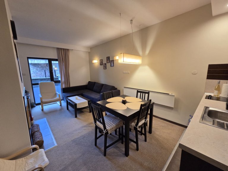 Двустаен апартамент дава под наем Благоевград област гр.Банско