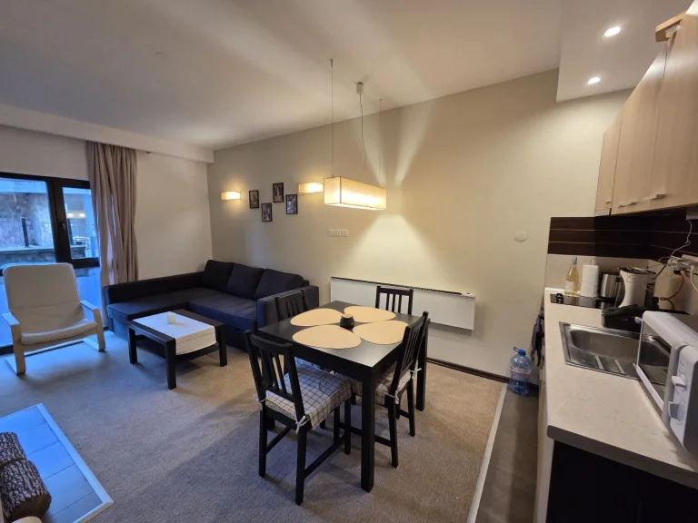 Двустаен апартамент дава под наем Благоевград област гр.Банско