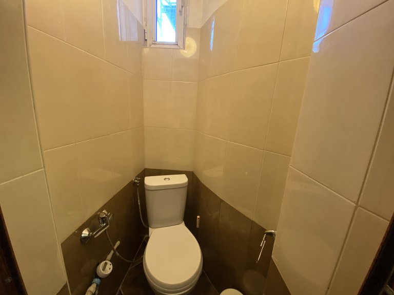 Тристаен апартамент дава под наем София Център - Photo 9