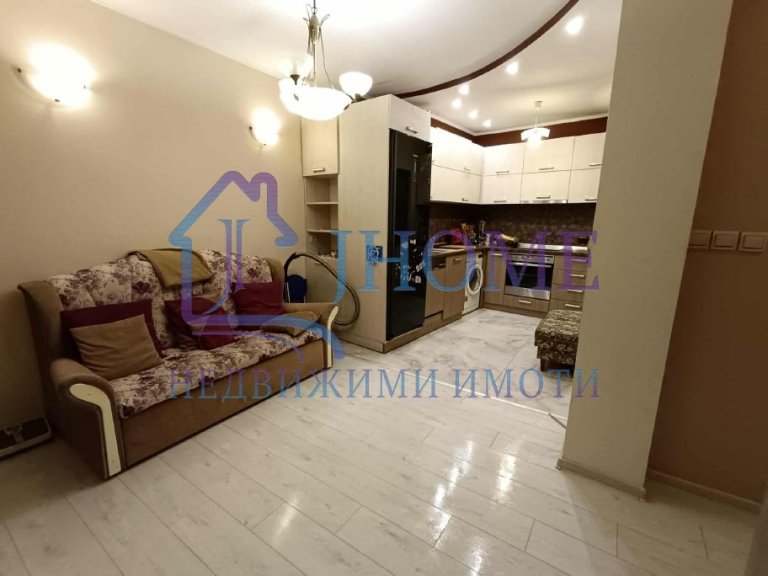 Четиристаен апартамент дава под наем Варна Погребите - Photo 2