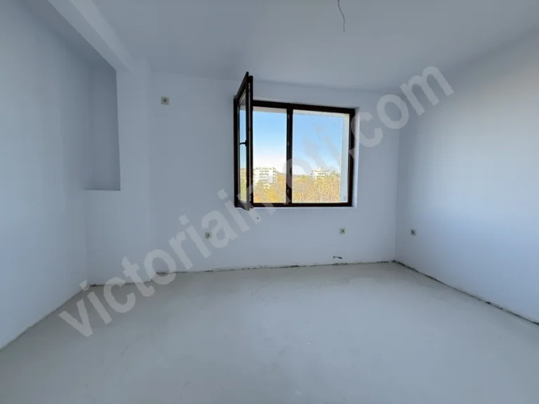 Тристаен апартамент за продажба Велико Търново Център