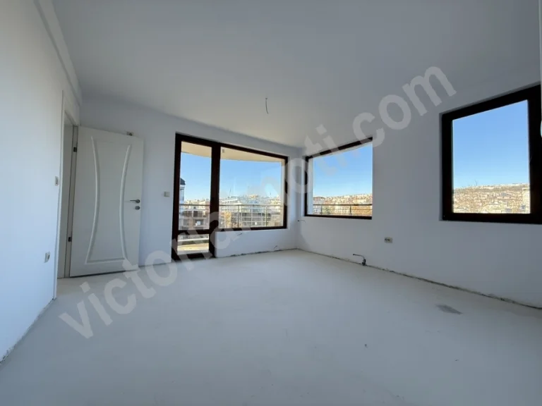 Тристаен апартамент за продажба Велико Търново Център