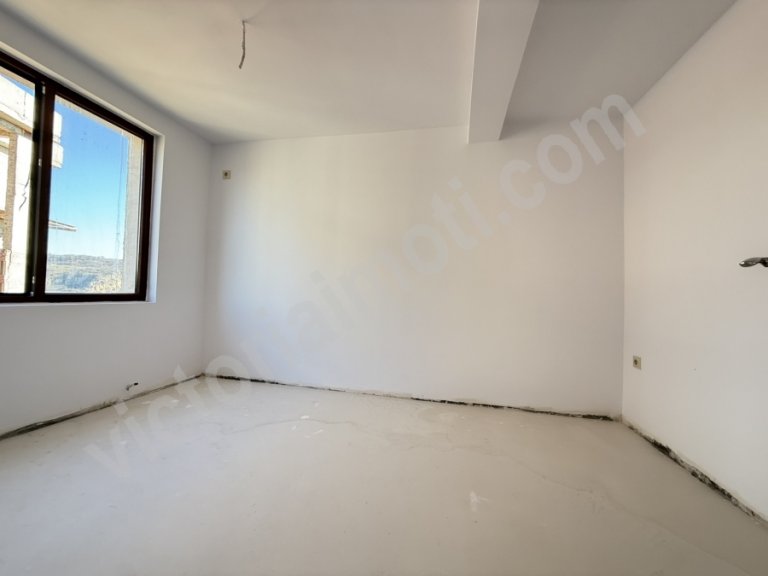 Четиристаен апартамент за продажба Велико Търново Център - Photo 3