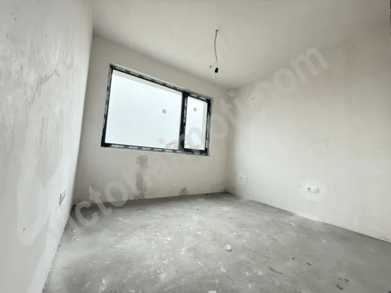 Тристаен апартамент за продажба Велико Търново Зона Б