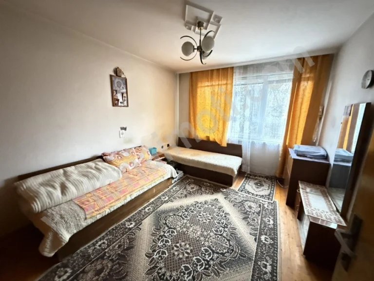 Четиристаен апартамент за продажба Велико Търново Център