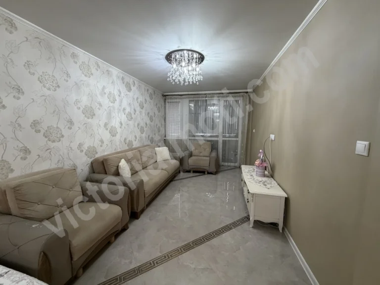 Тристаен апартамент за продажба Велико Търново бул. България